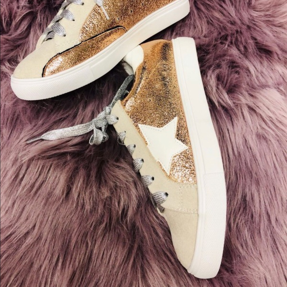I’m a star sneakers